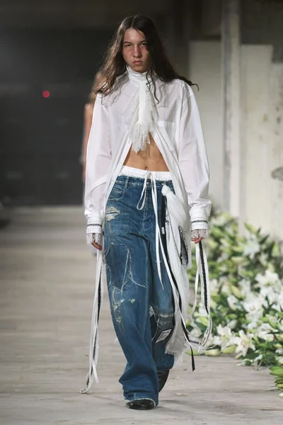 Look 22